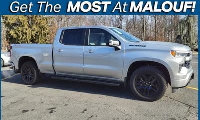 2022 Chevrolet Silverado RST