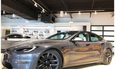 2023 Tesla Model S