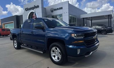 2017 Chevrolet Silverado LT