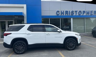 2023 Chevrolet Traverse RS