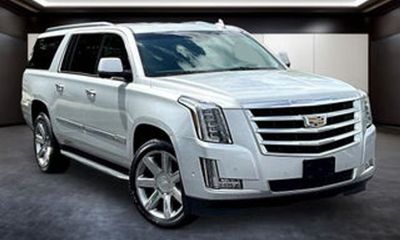 2018 Cadillac Escalade ESV Luxury