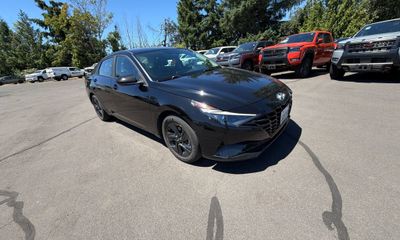 2023 Hyundai Elantra Blue