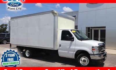 2024 Ford E-350
