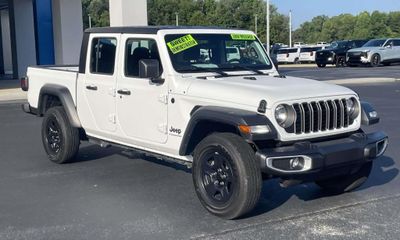 2025 Jeep Gladiator Sport