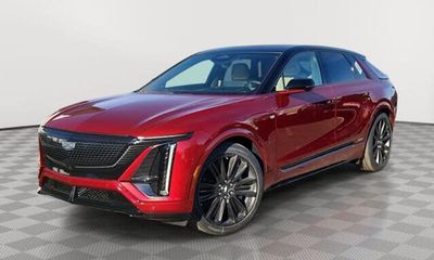 2026 Cadillac Lyriq V Premium