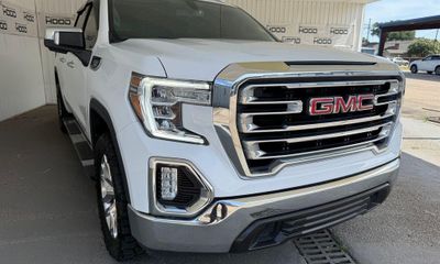 2022 GMC Sierra Limited SLT