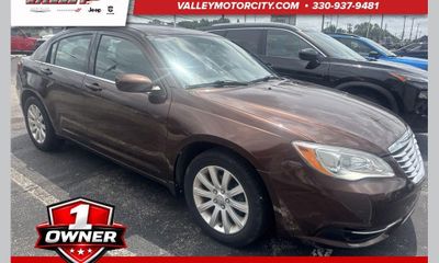 2013 Chrysler 200 Touring