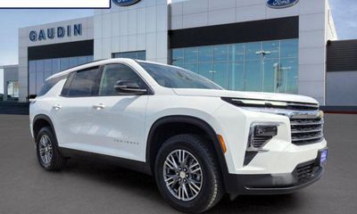 2025 Chevrolet Traverse LT