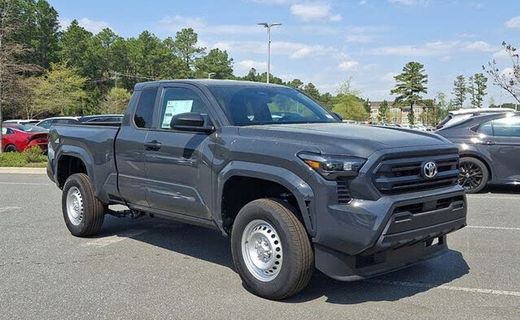 2026 Toyota Tacoma SR Xtracab