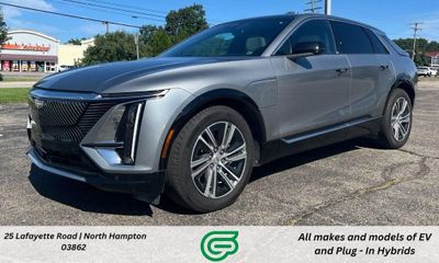 2024 Cadillac Lyriq LUX 1