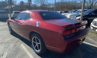 2010 Dodge Challenger Base