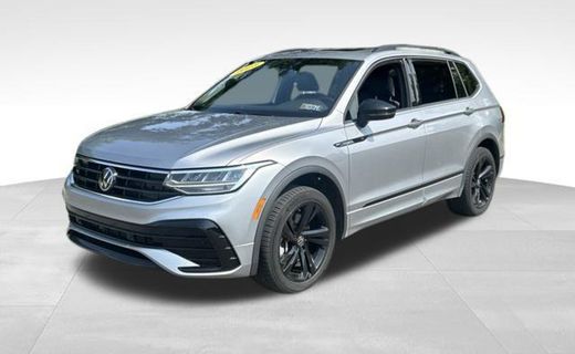2023 Volkswagen Tiguan 4MOTION SE Black