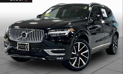 2023 Volvo XC90 Plus Bright