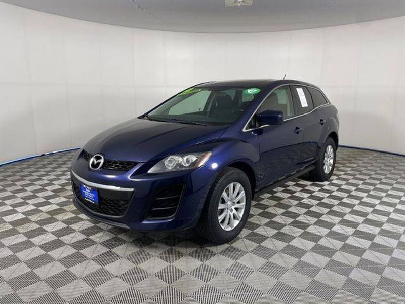 2011 Mazda CX-7 — a typically priced live listing