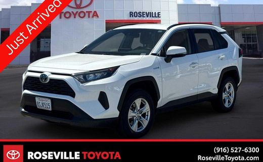 2020 Toyota RAV4 LE