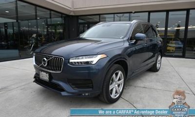 2022 Volvo XC90 Momentum