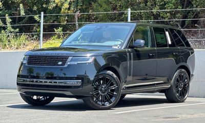 2026 Land Rover Range SE