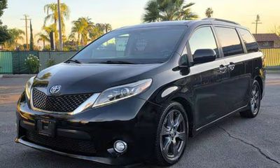2017 Toyota Sienna SE Premium