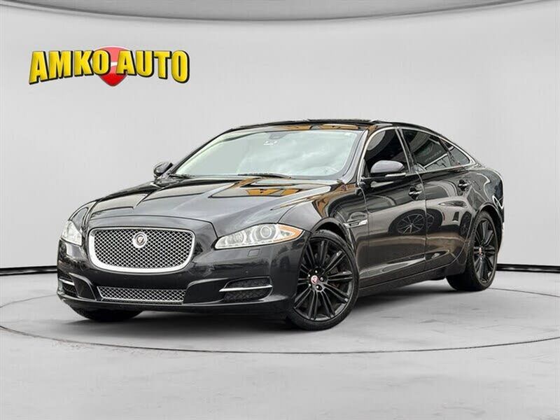 2015 Jaguar XJ — a typically priced live listing
