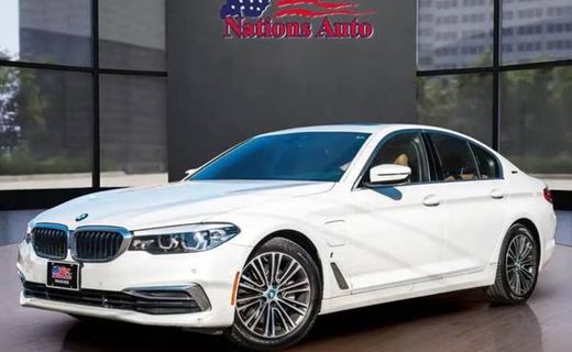2019 BMW 530E