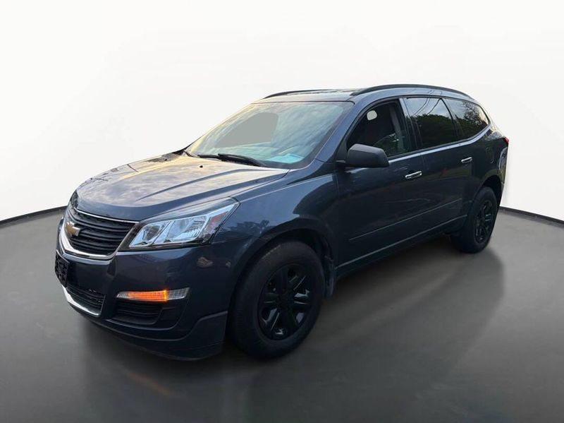 2013 Chevrolet Traverse — a typically priced live listing