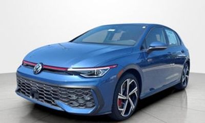 2023 Volkswagen Golf GTI S