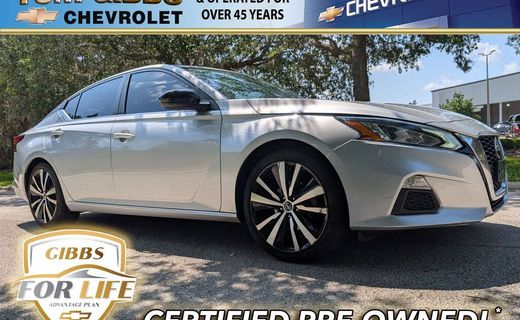 2022 Nissan Altima SR