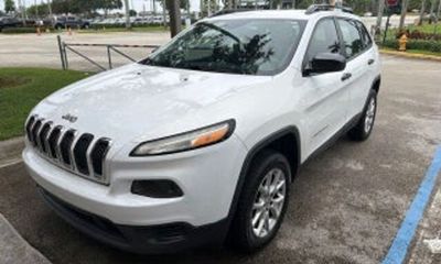 2016 Jeep Cherokee Sport