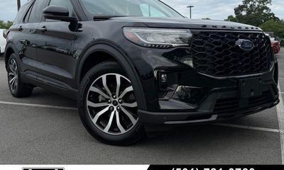 2025 Ford Explorer ST Line