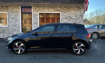 2019 Volkswagen Golf GTI S Rabbit Edition