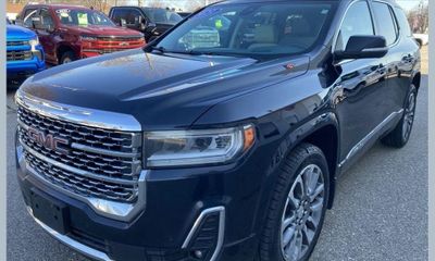 2021 GMC Acadia Denali