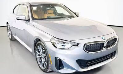 2026 BMW 230i