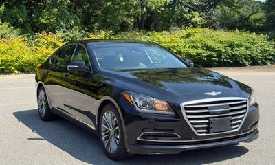 2015 Hyundai Genesis 3 8L