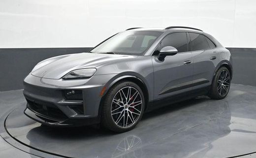 2025 Porsche Macan