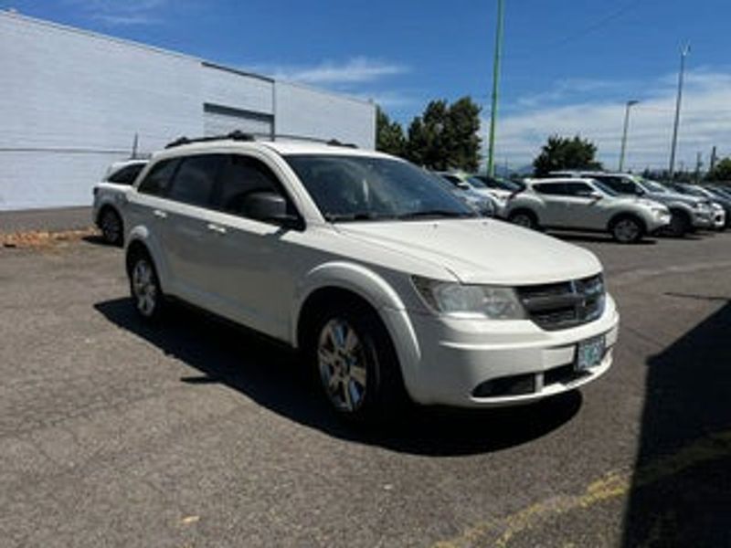 2009 Dodge Journey — a typically priced live listing