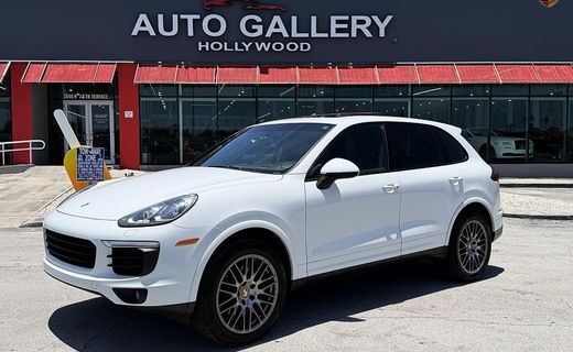 2017 Porsche Cayenne Platinum Edition