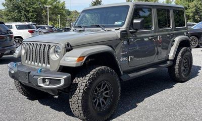 2022 Jeep Wrangler Unlimited Sahara 4XE