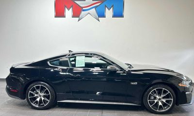 2020 Ford Mustang I4 Coupe