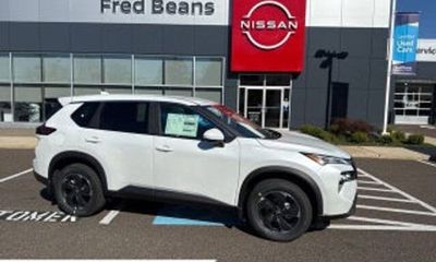 2026 Nissan Rogue SV