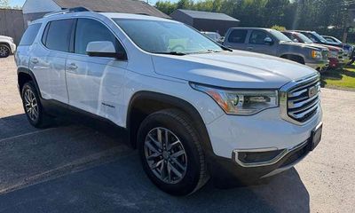 2019 GMC Acadia SLE 2