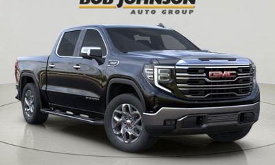 2026 GMC Sierra SLT
