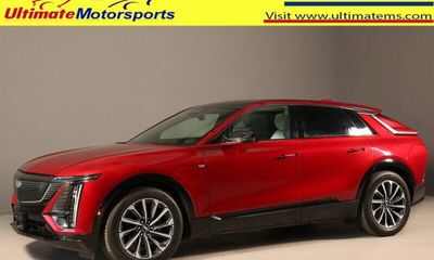 2024 Cadillac Lyriq Sport 1
