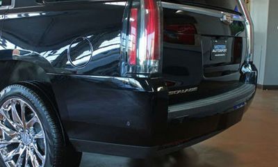 2017 Cadillac Escalade Luxury