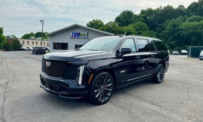 2026 Cadillac Escalade ESV