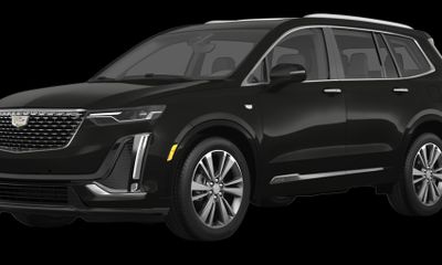 2023 Cadillac XT6 Premium Luxury