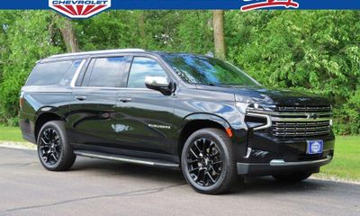 2023 Chevrolet Suburban Premier