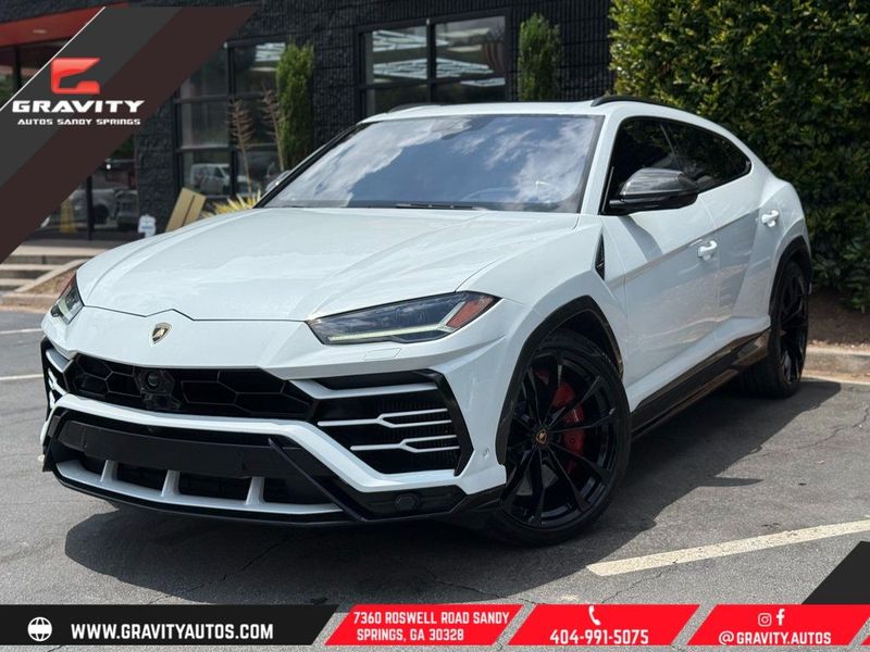2019 Lamborghini URUS — a typically priced live listing