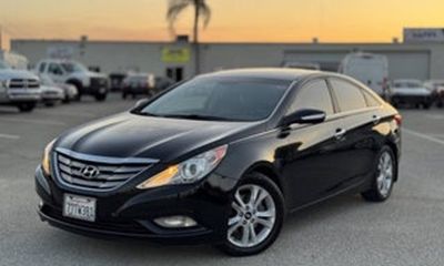 2011 Hyundai Sonata Middle Level