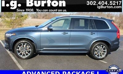 2019 Volvo XC90 Momentum