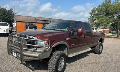 2005 Ford F-350 350